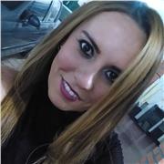 Profesora de comprensión lectora y escritura